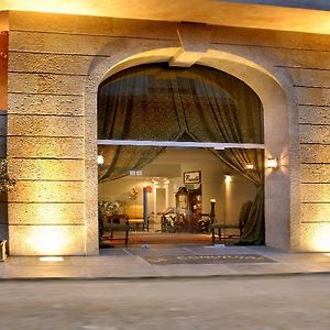 Great Greece Le Convivial Suites